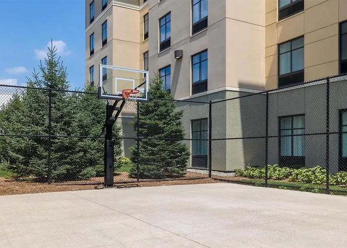 Homewood Suites By Hilton Milwaukee