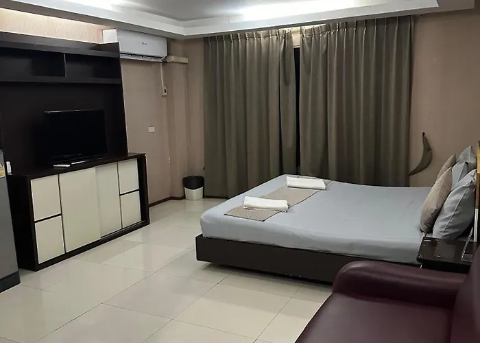 Hop Stays-Pattaya