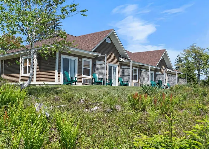 White Point Beach Resort Liverpool