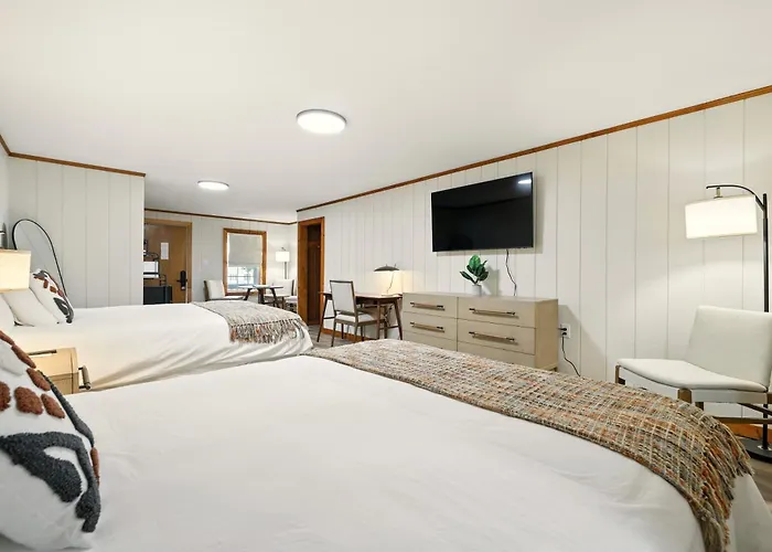 Hillside Hotel