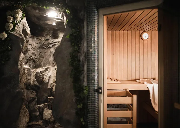 Hotel Tyrol Malles Venosta
