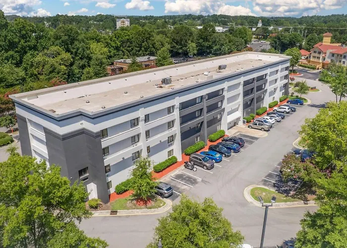 Quality Inn & Suites Raleigh Durham Airport