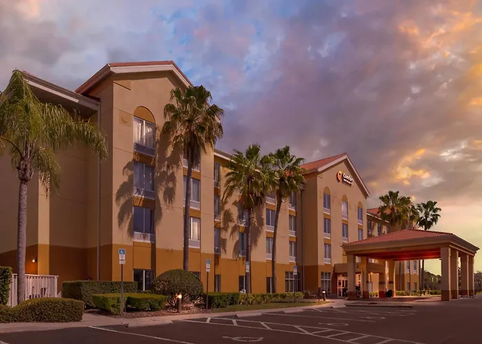 Comfort Inn & Suites Orlando North