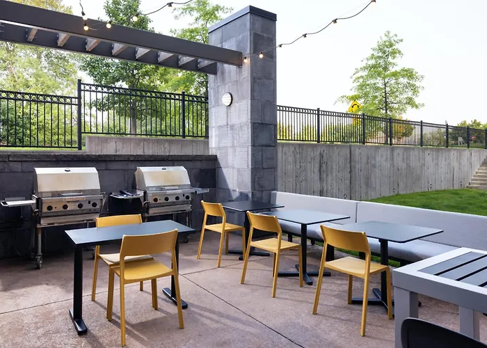 Home2 Suites By Hilton Minneapolis