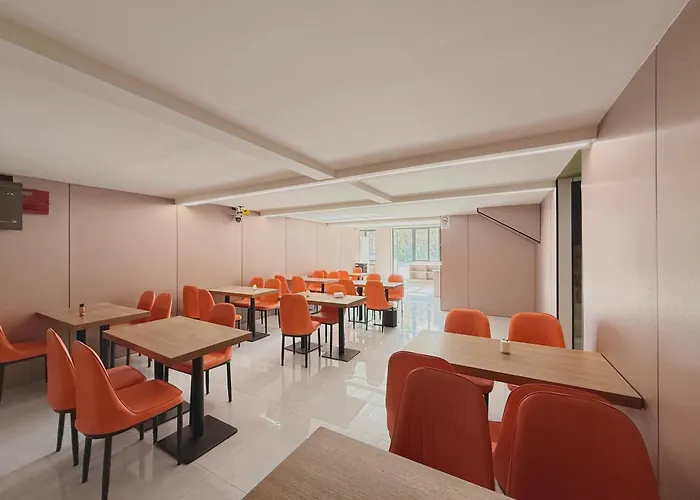 珠珠酒店上海浦东机场店shanghai Zhuzhu Hotel - 24-Hour Free Airport Pick-Up And Drop-Off Airport, 24-Hour Professional Butler Service, Spacious Room Layout With Great Sense Of Space, Complete Kitchen Facilities, Relaxing Spa Massage Service