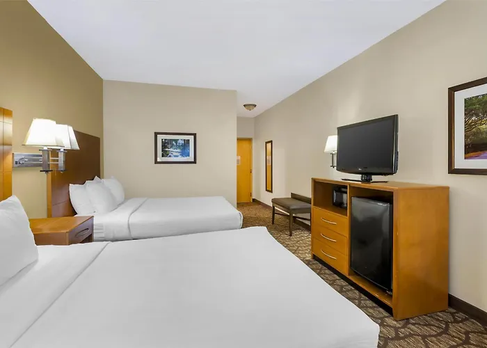 Best Western Plus Richmond Hill Inn