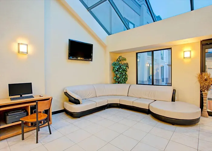 Days Inn By Wyndham Parsippany