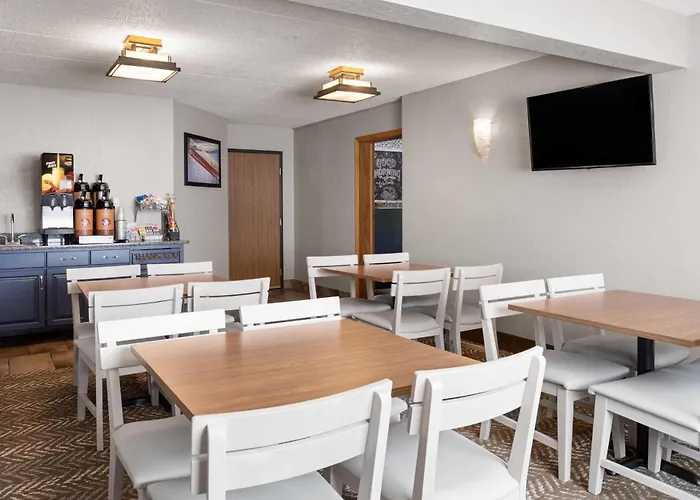 Americinn By Wyndham Alexandria