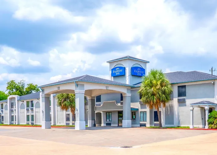Capital O Fairway Inn - Baytown La Porte Tx