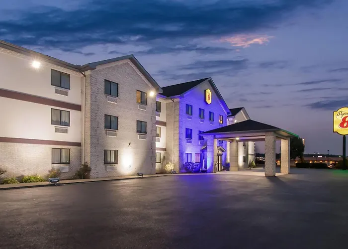 Super 8 By Wyndham Uniontown Pa