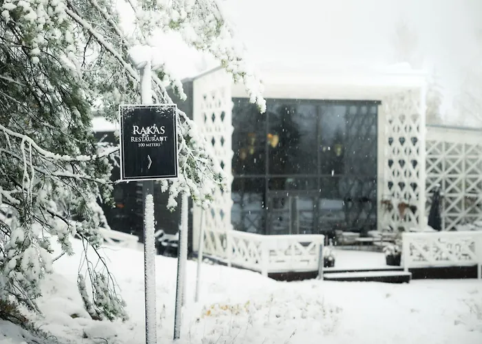 Arctic Treehouse Hotel Rovaniemi
