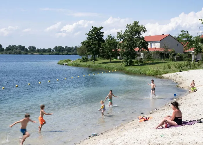 Resort Boschmolenplas Heel