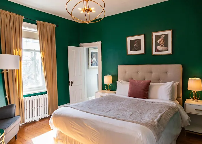 Manoir Becancourt Hotel