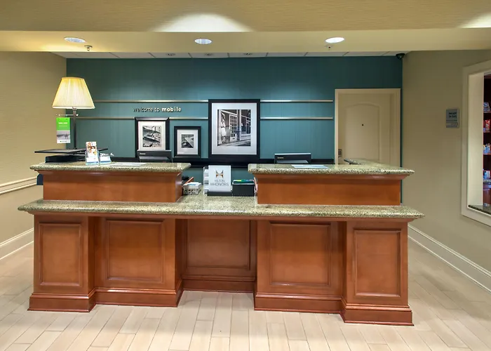 Hampton Inn & Suites Mobile I-65@ Airport Boulevard