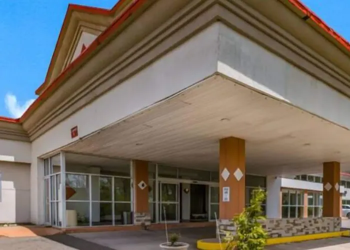Red Carpet Inn & Suites
