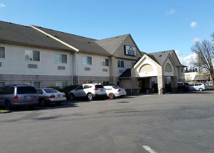 Days Inn & Suites By Wyndham