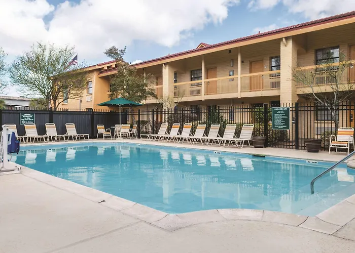 La Quinta Inn By Wyndham New Orleans West Bank / Gretna