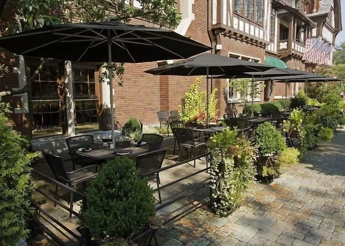 Best Western Premier Mariemont Inn