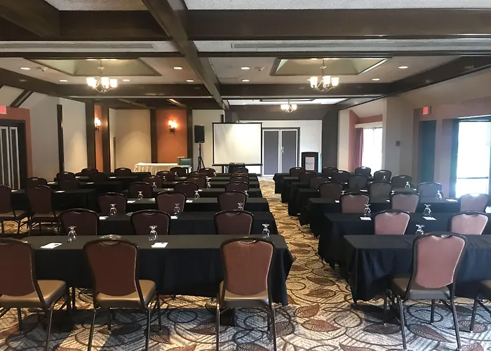 Surestay Plus Hotel By Best Western Lehigh Valley