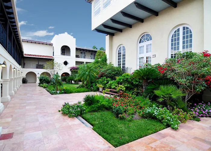 La Posada Hotel