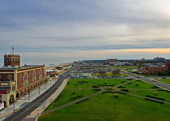 Berkeley Oceanfront Hotel