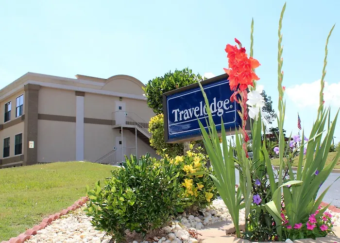 Travelodge By Wyndham Perry National Fairgrounds Area I-75