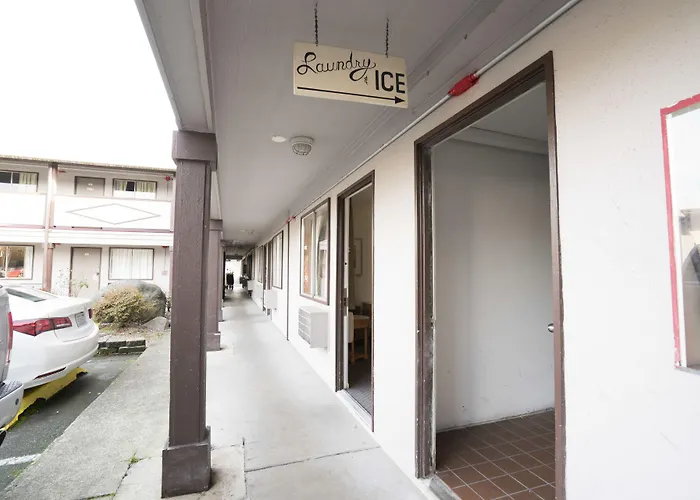 Seatac Inn