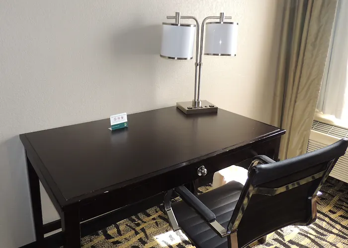 Quality Inn Rochester West