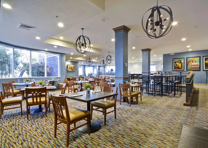 Doubletree By Hilton Phoenix North