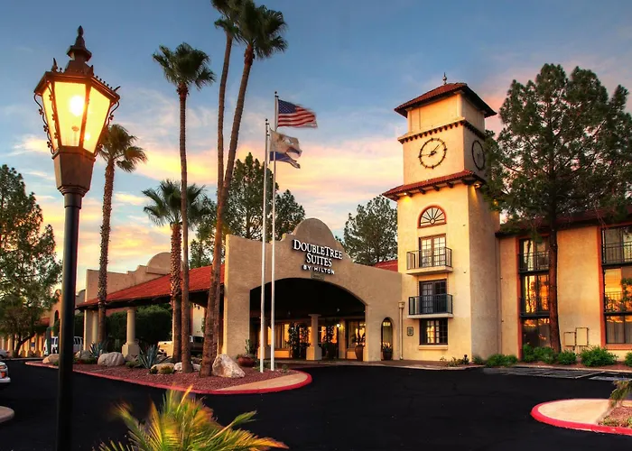 Doubletree Suites By Hilton Airport