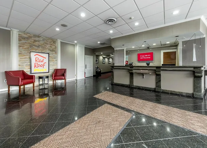 Red Roof Plus Newark Liberty Airport - Carteret