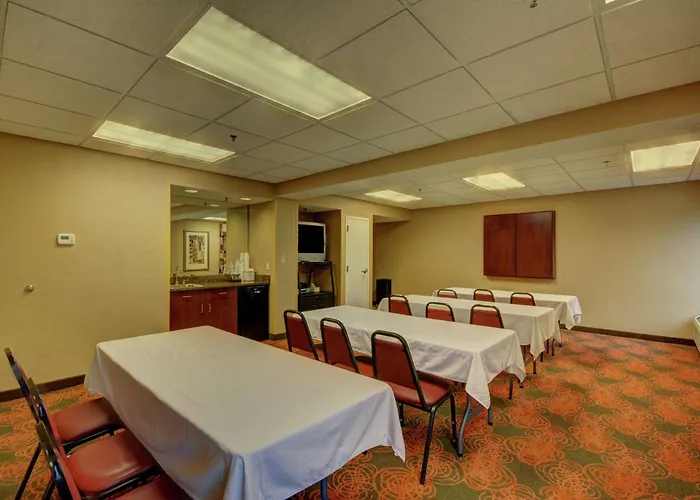 Hampton Inn By Hilton Indianapolis-South Southport