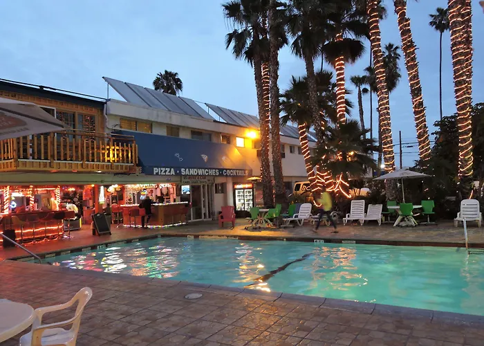 La Adventurer Hotel