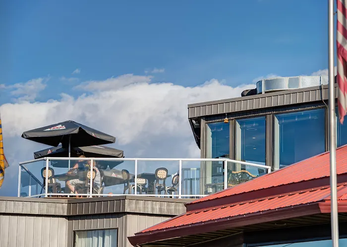 Ramada By Wyndham Kamloops Hotel