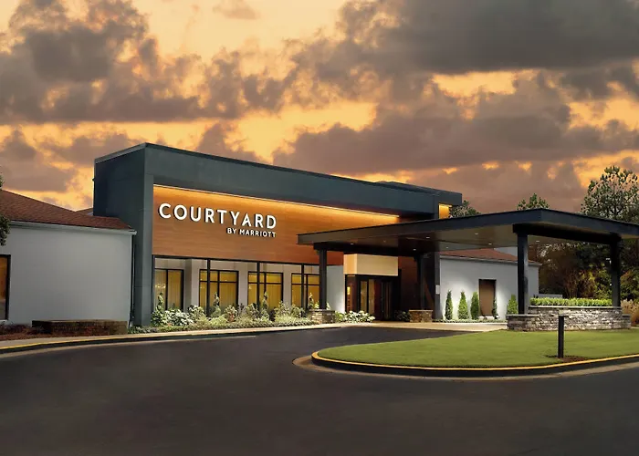 Courtyard By Marriott Atlanta Airport South/Sullivan Road College Park