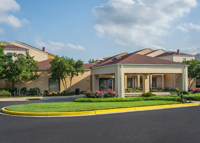 Courtyard By Marriott