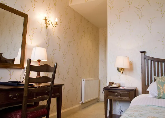 Duke Of Cornwall Hotel