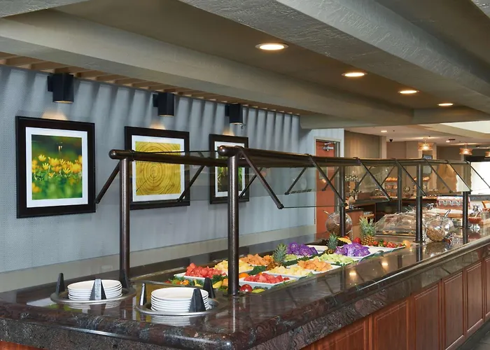 Doubletree By Hilton Fresno Convention Center
