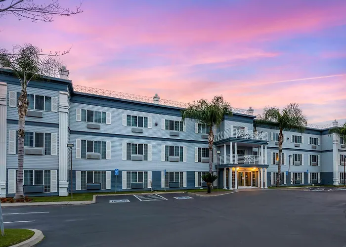 Best Western Colonial Inn