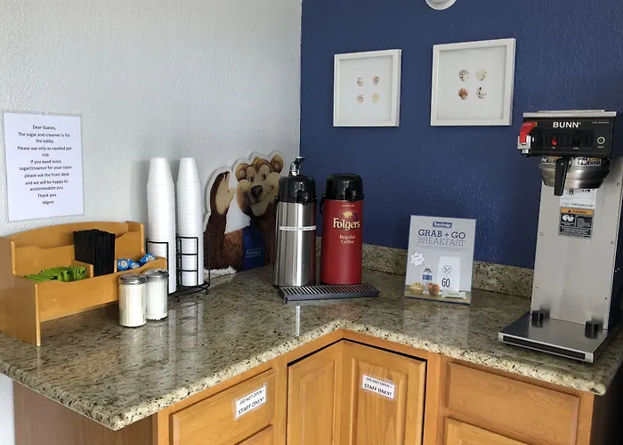 Travelodge By Wyndham Fort Myers North North Fort Myers