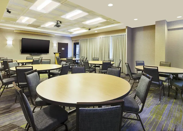 Courtyard By Marriott Secaucus Meadowlands