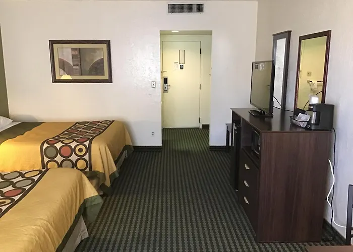 Super 8 By Wyndham Wendover