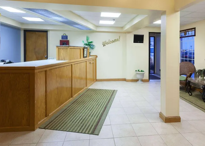 Days Inn By Wyndham Shawnee