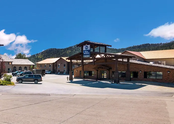 Best Western Golden Spike Inn & Suites