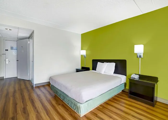 Motel 6-Lawrenceville, Nj