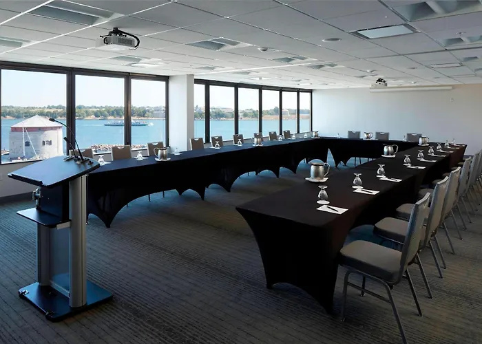 Delta Hotels By Marriott Kingston Waterfront