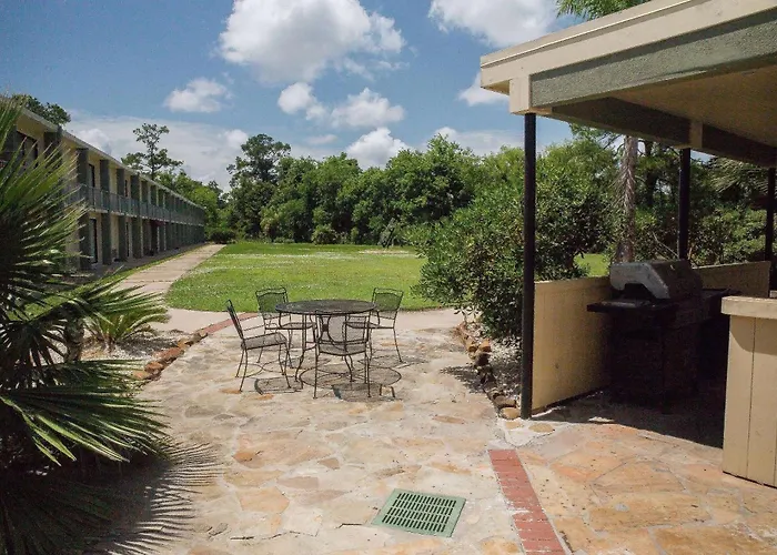 Ramada By Wyndham Houston Intercontinental Airport East
