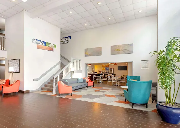 Comfort Inn Meridian - Bonita Lakes