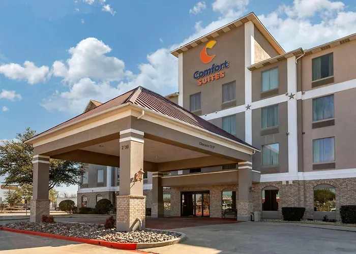 Comfort Suites Waco Near University Area