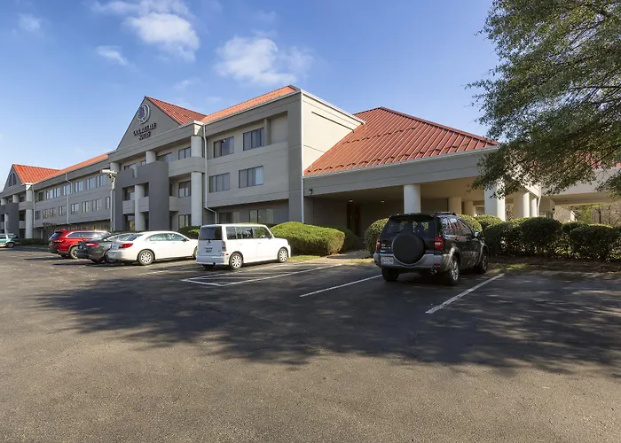 Doubletree Suites By Hilton Airport